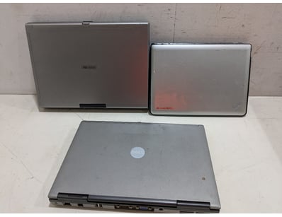 Lot of three laptops comprising a Toshiba Satellit...