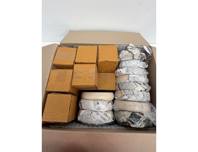Assorted box of 12 Ceramic Bowls and 14 Scented Ca...