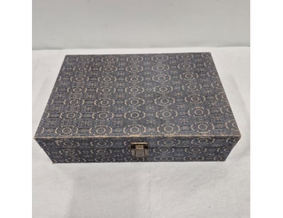 Antique & Vintage Showcase (A979) - Lot 2687