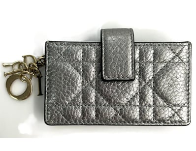 Luxury Pawnbroker Christmas Sale PART 2 (A984) - Lot 362