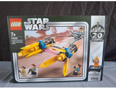 **UNRESERVED** LIFETIME COLLECTION OF LEGO PART... - Lot 283