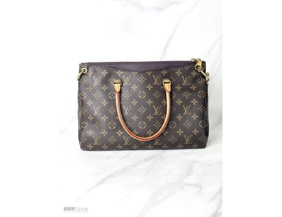 LOUIS VUITTON MONOGRAM PALLAS TOTE BAG 

Condition...