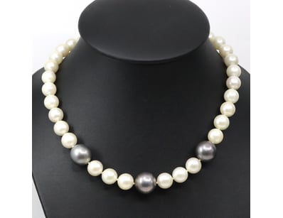 Fine Jewellery Market (A987) - Lot 4402