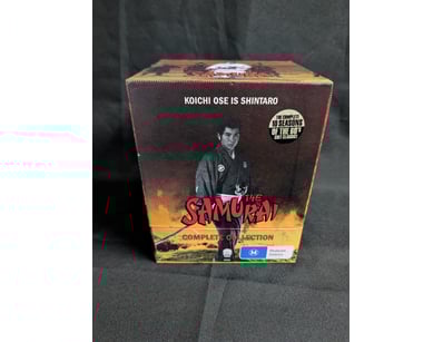 **UNRESERVED** LIFETIME COLLECTION OF LEGO PART... - Lot 868