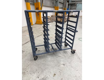 RRP: $1900. Polymedic Triple Bay 21 x Tray service...