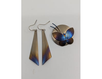 BROOCH AND EARRING BUTTERFLY SET

Titanium With ...