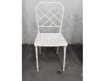 Outdoor dining chair, white, metal

Note: condit...
