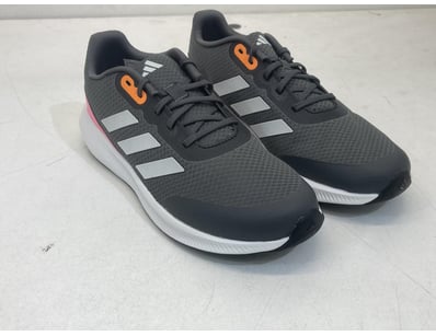 Major Brand Apparel & Footwear Liquidation Even... - Lot 251