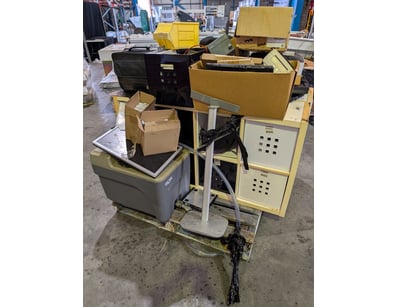 Assorted Pallet, Headphones, Phone Accessories, Pr...
