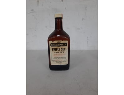 Hiram walker, Triple sec liqueur, 3/4 QUART.

