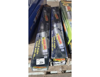 MOSTLY UNRESERVED 4x4 WORKSHOP BUSINESS CLOSURE... - Lot 204