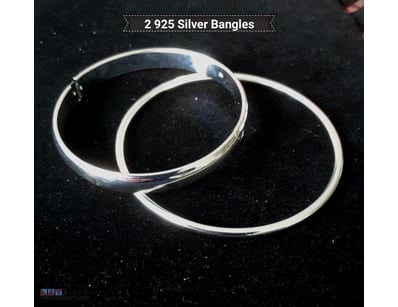2 X 925 SILVER BANGLES        

Condition: Good - ...