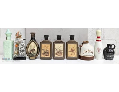 VINTAGE CERAMIC AND GLASS DECANTER ASSORTMENT - EI...