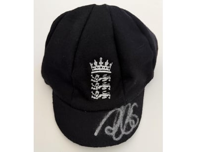 Mancave & Memorabilia (A999) - Lot 581