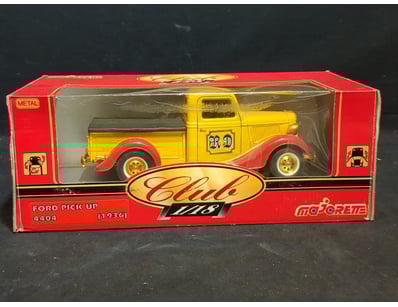 Model Car & Train Mania (A1000) - Lot 574