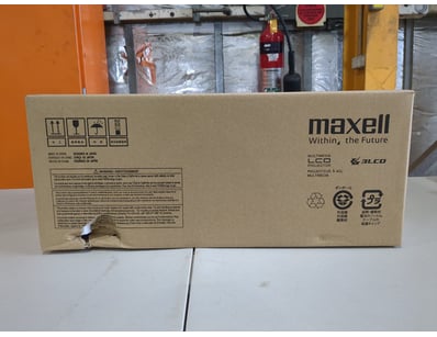 Maxell Multimedia LCD Projector in original cardbo...