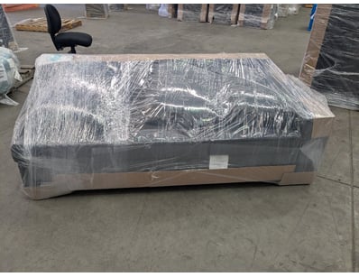 Major Retailer Home, Furniture & Bedding Clearan... - Lot 20