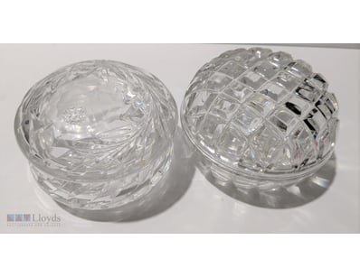 HEAVY CRYSTAL GLASS LIDDED VANITY POWDER/TRINKET J...