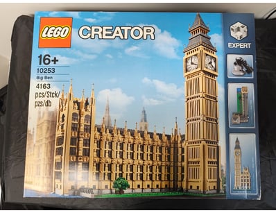 **UNRESERVED** LIFETIME COLLECTION OF LEGO PART... - Lot 722