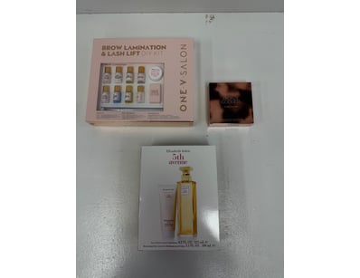 Luxury beauty collection comprising three premium ...