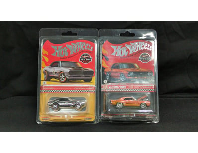 HOT WHEELS RED LINE COLLECTION - CUSTOM CAMARO & 1...