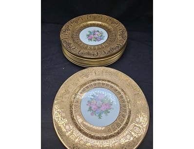 SET OF GILT-EDGED PORCELAIN DESSERT PLATES WITH PA...