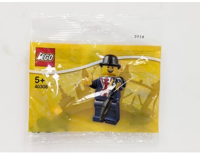 **UNRESERVED** LEGO set 40308 featuring a minifigu...