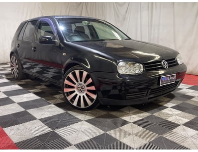 <b>2001 Volkswagen Golf 1J Hatch - Black - 243,960...