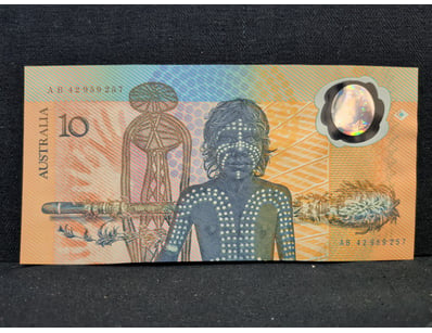 AUSTRALIA $10 POLYMER BANKNOTE

Polymer $10 Note...