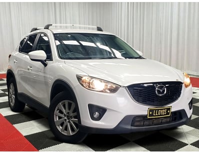 <b>2012 Mazda CX-5 - White - 222,816km - 2.0L Petr...