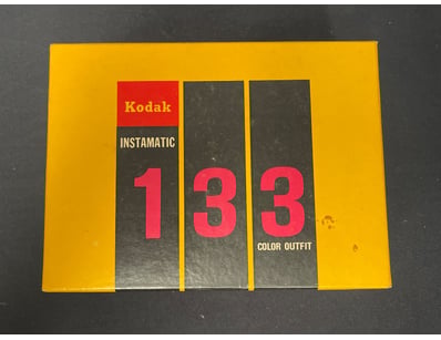 VINTAGE KODAK INSTAMATIC 133 COLOR OUTFIT VINTAGE ...