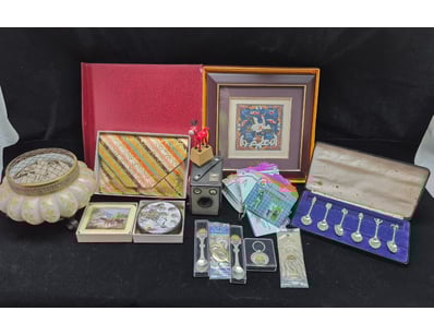 The Curio Collection (A991) - Lot 690