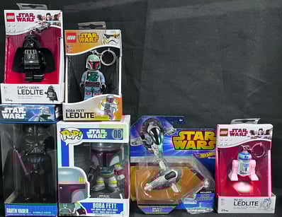 **UNRESERVED** LIFETIME COLLECTION OF LEGO PART... - Lot 825