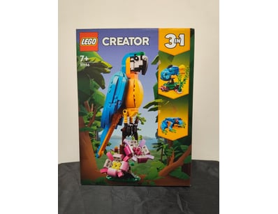 **UNRESERVED** LIFETIME COLLECTION OF LEGO PART... - Lot 951