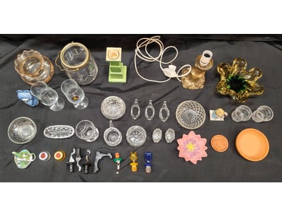 The Curio Collection (A996) - Lot 2089