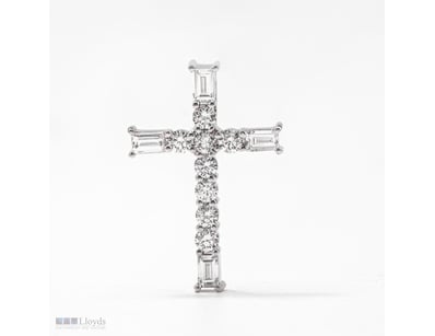 0.60 CT ROUND & BAGUETTE CROSS PENDANT IN 18KT WHI...