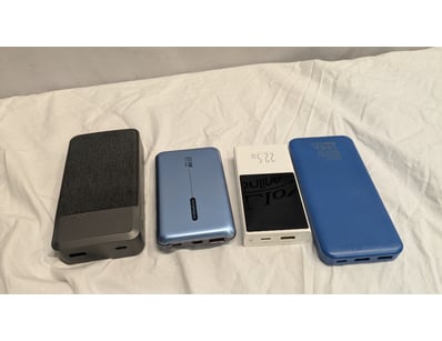 UNRESERVED Airport - Lost Property (A980) - Lot 260