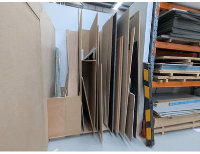 MOSTLY UNRESERVED Engineering Workshop CLOSURE (... - Lot 33