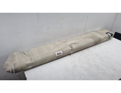 Cream textured woven carpet rug 160cm x 230cm. Fea...
