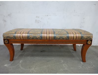 UNRESERVED Luxury Kangaroo Point Estate Furnitu... - Lot 280