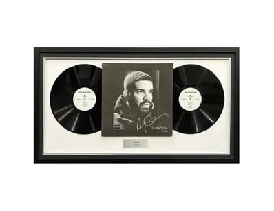 Iconic Memorabilia (A978) - Lot 158