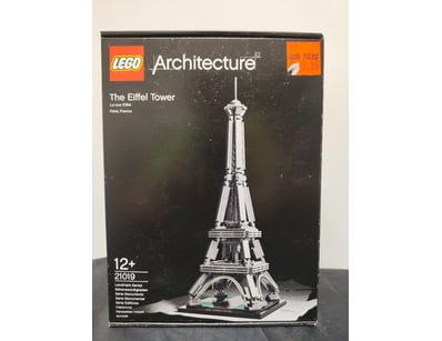 **UNRESERVED** COOKIE'S LIFETIME COLLECTION OF L... - Lot 52