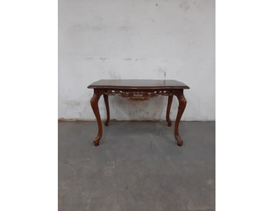 UNRESERVED Luxury Kangaroo Point Estate Furnitu... - Lot 263