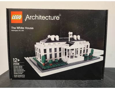 **UNRESERVED** COOKIE'S LIFETIME COLLECTION OF ... - Lot 131