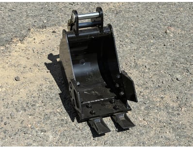 UNRESERVED GC Factory Direct - Machinery & Attac... - Lot 31