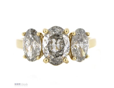 14K YELLOW GOLD AND DIAMOND, TRILOGY RING.      

...