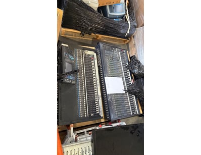 Pallet with analog mixer and digital mixer.

Not...