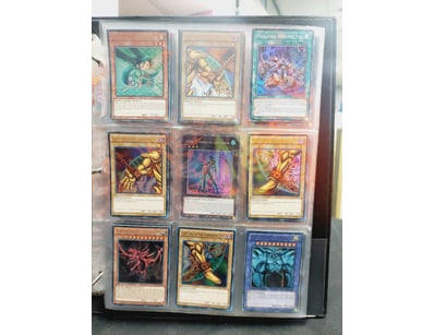YU-GI-OH! BINDER COLLECTION LOT - HOLOGRAPHIC MONS...
