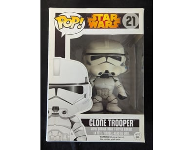 **UNRESERVED** COOKIE'S LIFETIME COLLECTION OF ... - Lot 212