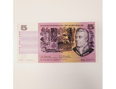 AUSTRALIAN $5 BANKNOTE , R202 (VF) 

CV: $85

...